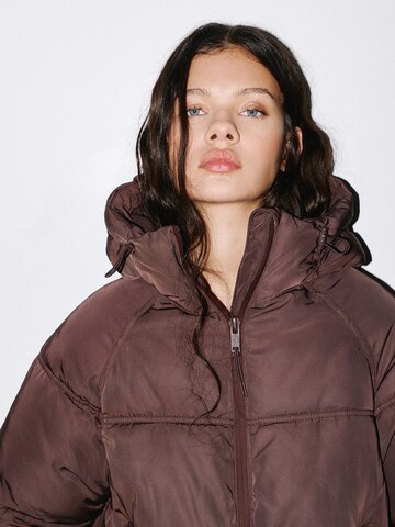 Veste d’hiver Pull&Bear en rouge