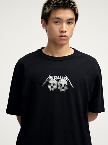 Pull&Bear Tričko 'METALLICA' – černá