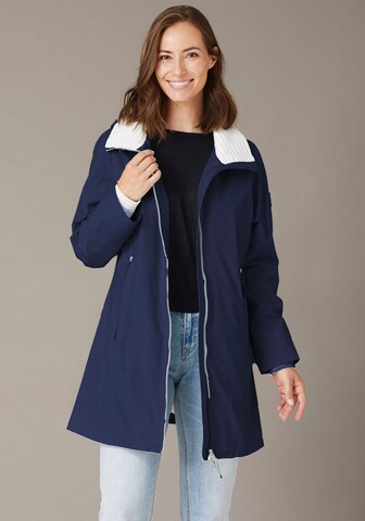 JUNGE Between-Season Jacket in Blue: front