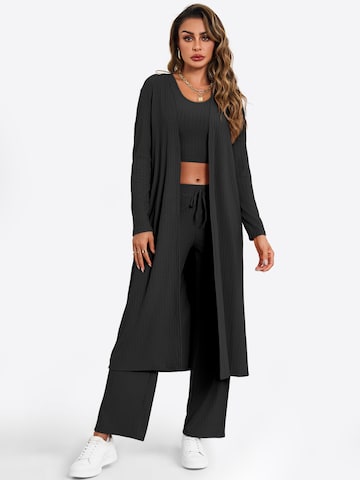 Imily Bela Hausanzug in Schwarz: Vorderseite