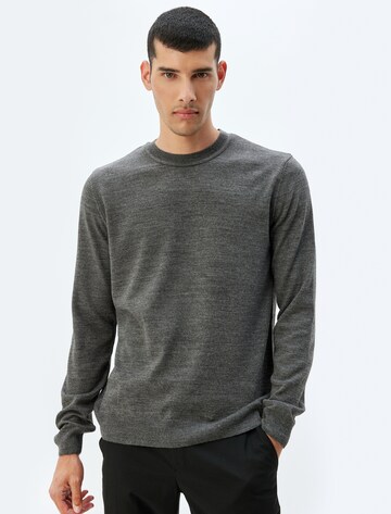 Koton Sweatshirt in Grey: front
