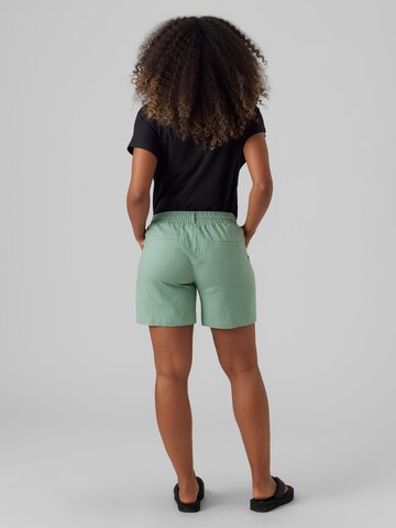 Regular Pantaloni eleganți 'Beach' de la MAMALICIOUS pe verde