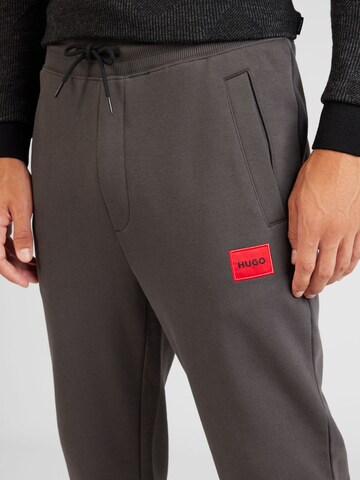 Effilé Pantalon 'Doak' HUGO en gris