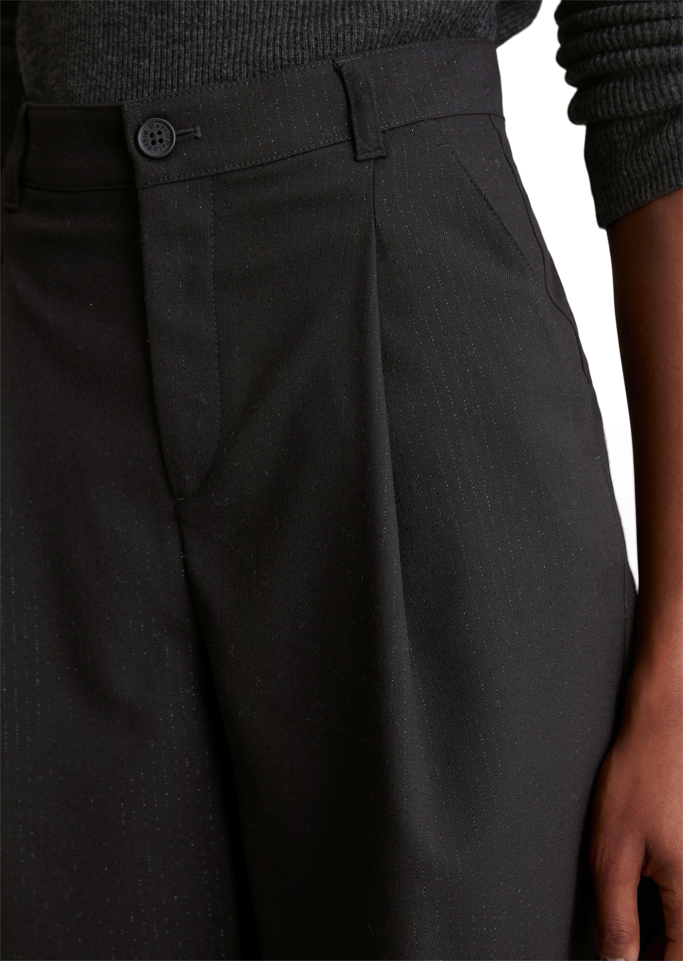 Marc O'Polo DENIM Loosefit Bandplooibroek in Zwart