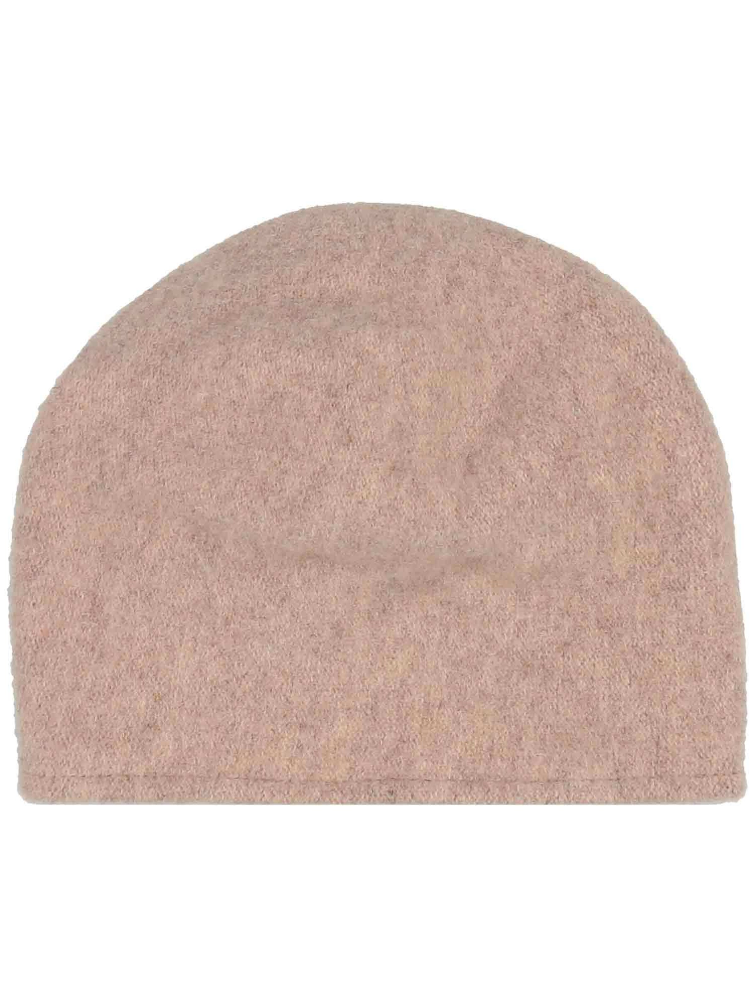 LOEVENICH Beanie in White