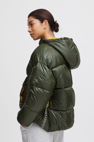 The Jogg Concept Between-Season Jacket in Green