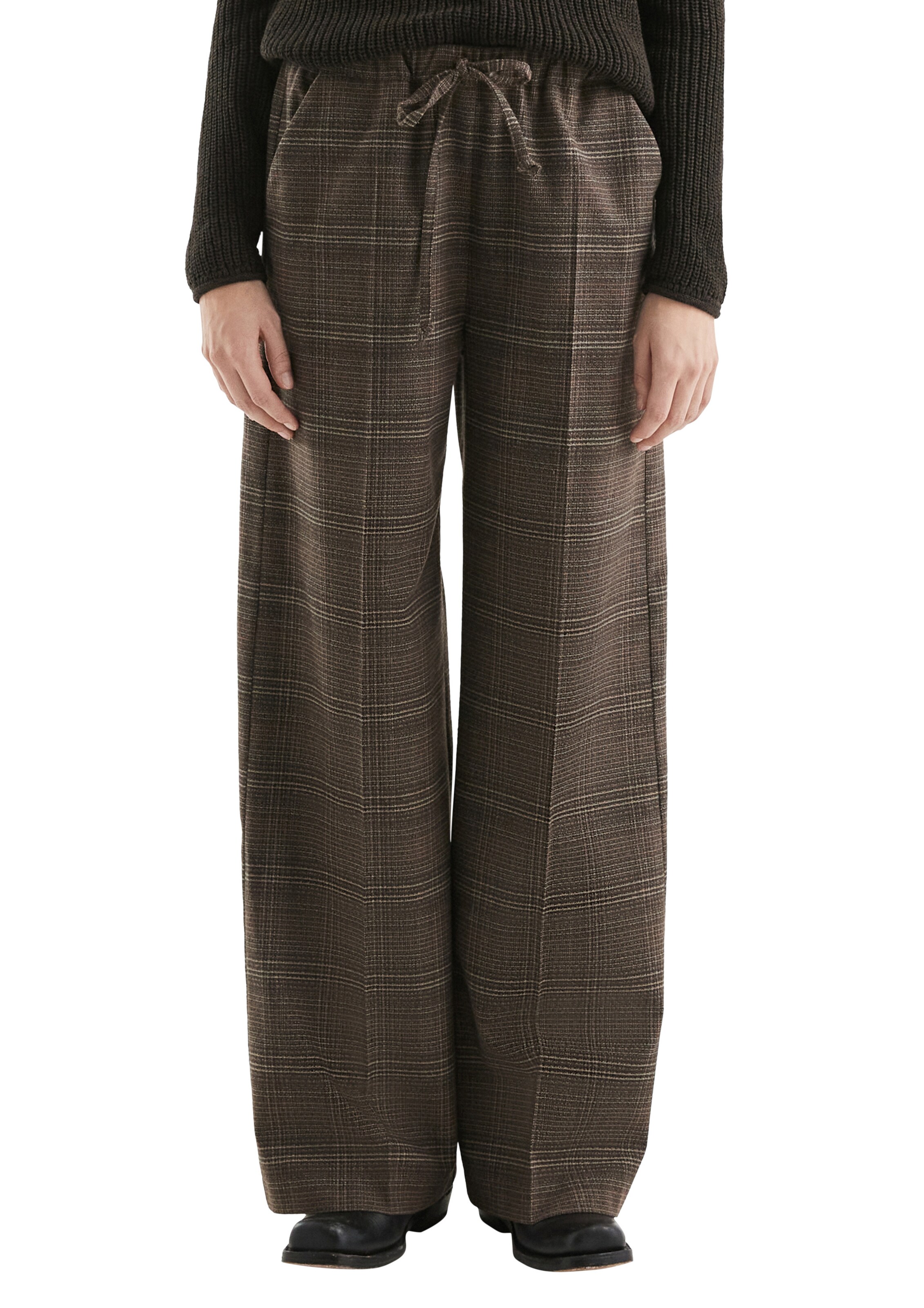 QS Wide leg Pantalon in Bruin: voorkant