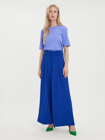 Wide leg Pantaloni con pieghe 'Gigi' di VERO MODA in blu