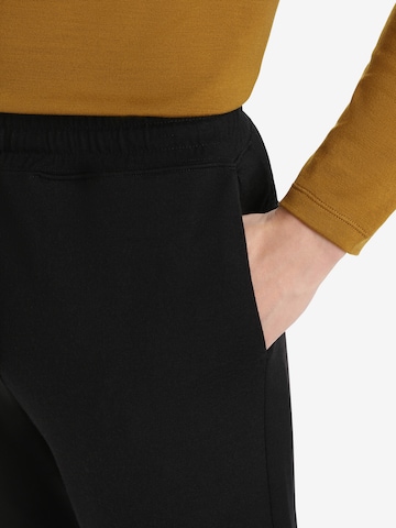 Skinny Pantaloni sportivi di ICEBREAKER in nero