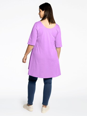 Yoek Shirt 'LIEKE' in Lila