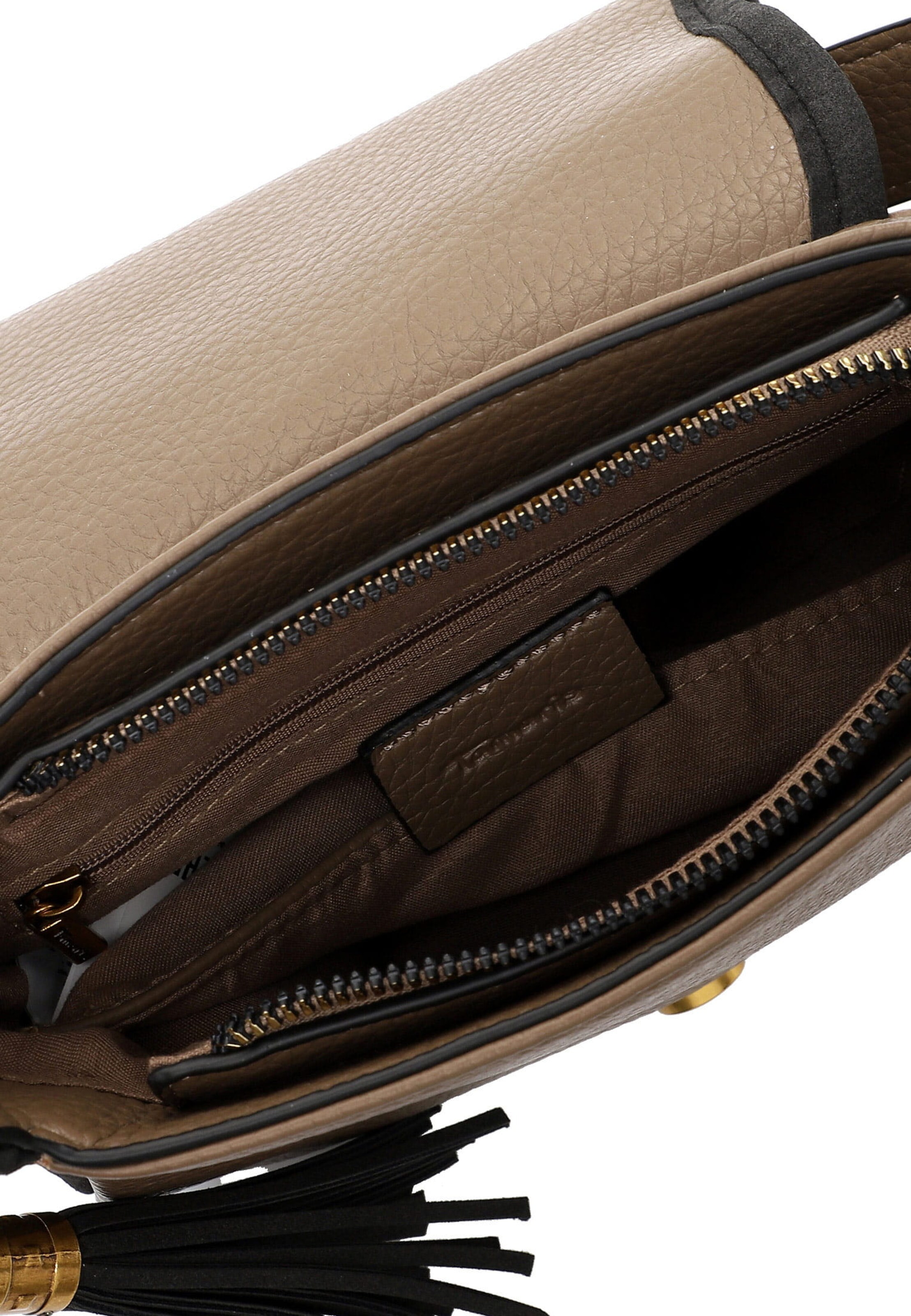 Tamaris Schultertasche in Grün