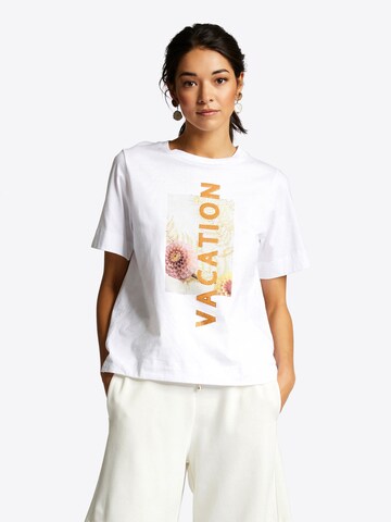 Rich & Royal Shirt in White: front