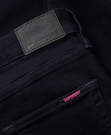 Superdry Skinny Jeans in Schwarz