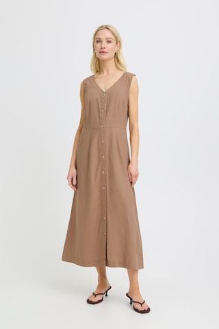 Robe b.young en marron : devant