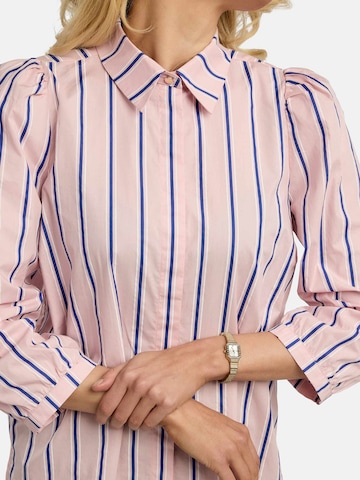 T-shirt ' FLORA ' Liberte Essentiel en rouge