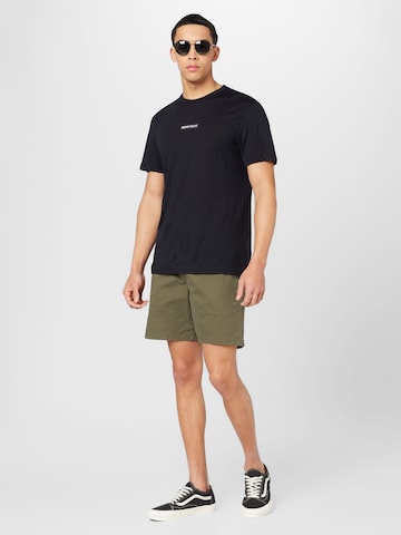 VANS Loosefit Shorts 'Range' in Grün