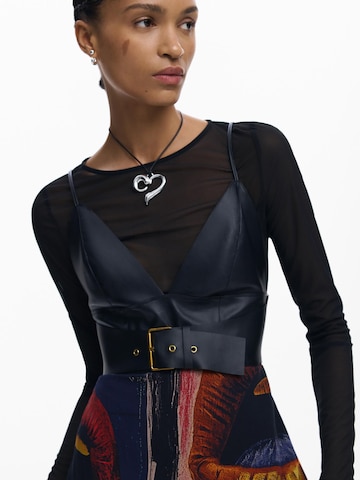 Rochie de la Desigual pe negru