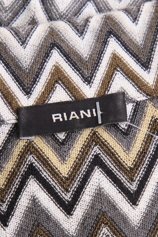 Riani Sweater & Cardigan in M in Grey