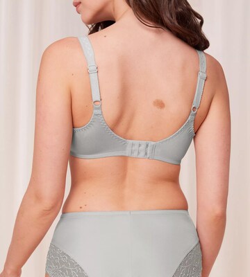 TRIUMPH Minimiser Bra 'Ladyform Soft' in Silver