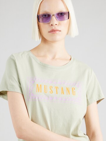 Tricou 'Albany' de la MUSTANG pe verde