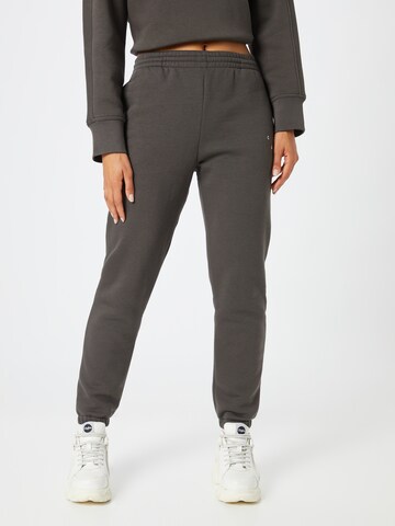 Casall Tapered Sportbroek in Grijs: voorkant