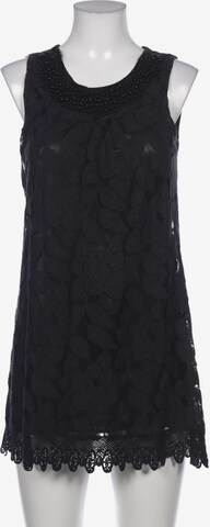 Yumi Dress in S in Black: front