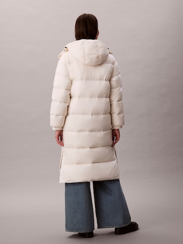 balta Calvin Klein Jeans Žieminis paltas 'ESSENTIAL'