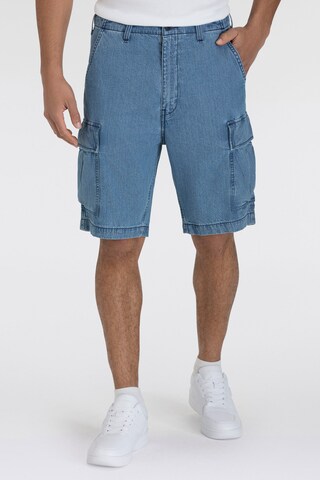 LEVI'S ® Loose fit Cargo Pants in Blue: front