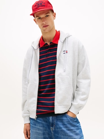 Hanorac '90S' de la Tommy Jeans pe alb: față