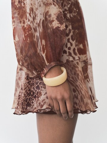 Rochie 'Butcher' de la MANGO pe maro