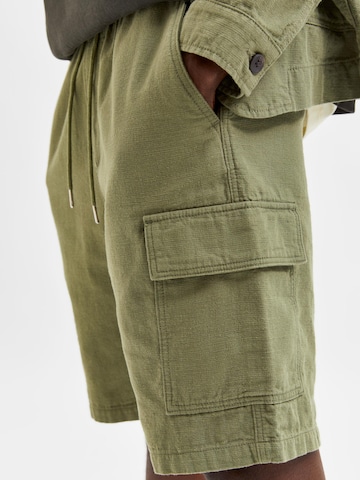 SELECTED HOMME - Regular Calças cargo 'Portland' em verde