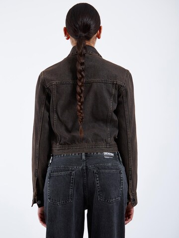 Dr. Denim Tussenjas 'Becky' in Bruin