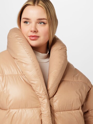 River Island Plus Zimní bunda 'CROISSANT COCOON' – béžová