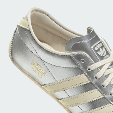 ADIDAS ORIGINALS Sneaker 'Tokyo' in Silber
