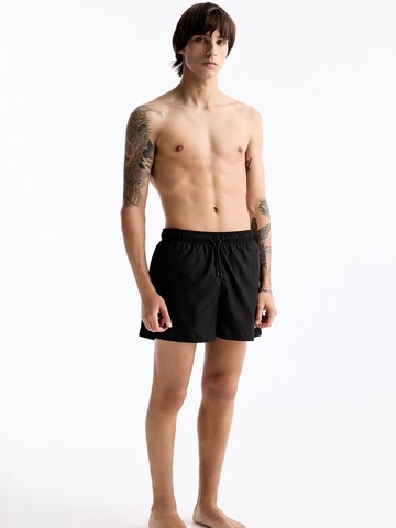 Pull&Bear Badeshorts i sort