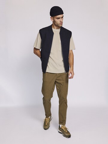 Redefined Rebel Regular Pleat-Front Pants 'Jacko' in Green