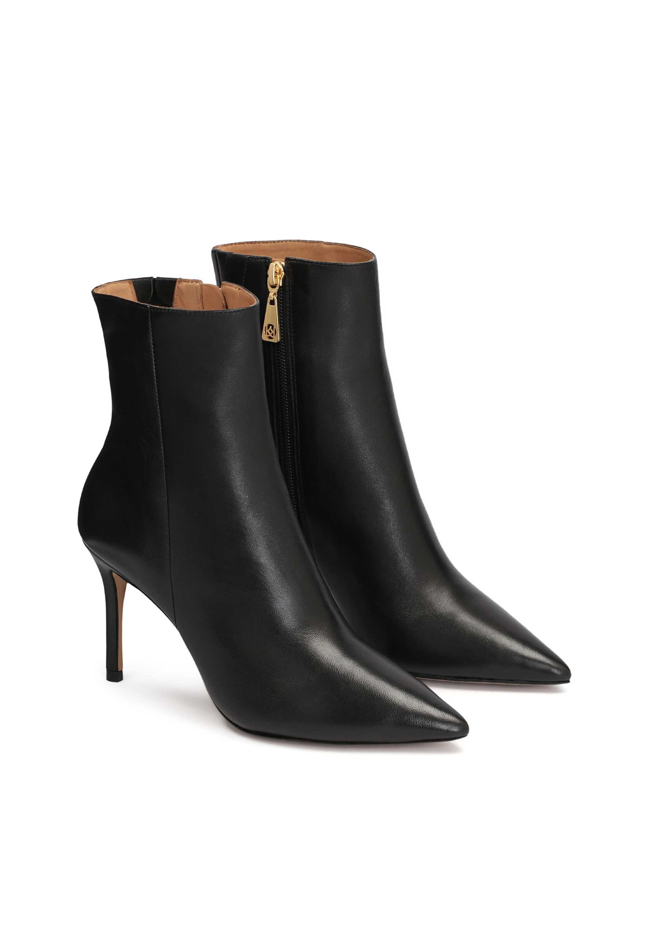 Kazar Stiefel in Schwarz