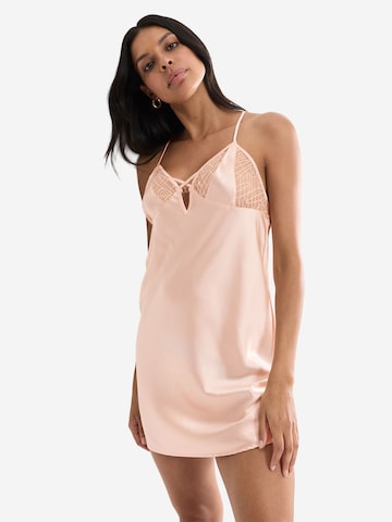 TRIUMPH Hálóköntös 'A Weekend to Remember ' - rózsaszín