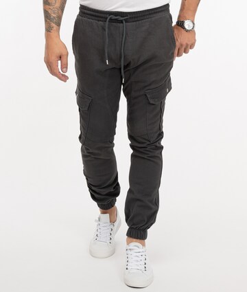 Rock Creek Tapered Cargo Pants in Grey: front