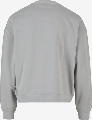 Urban Classics Sweatshirt in Grey