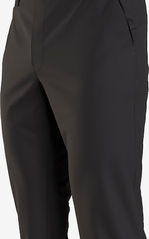 Slimfit Pantaloni eleganți de la Calvin Klein Big & Tall pe negru