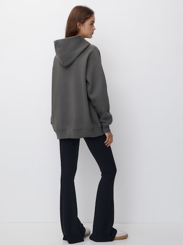 Pull&Bear Sweatshirt in Grau