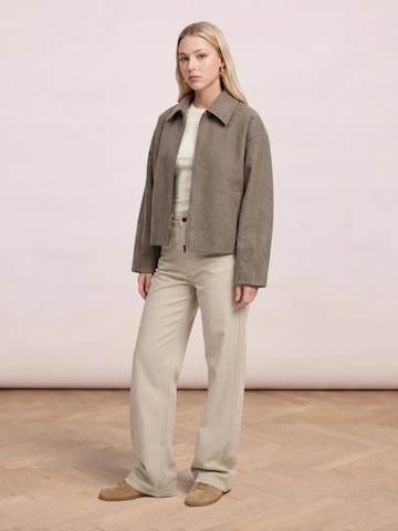 noar studios Jacke in Beige