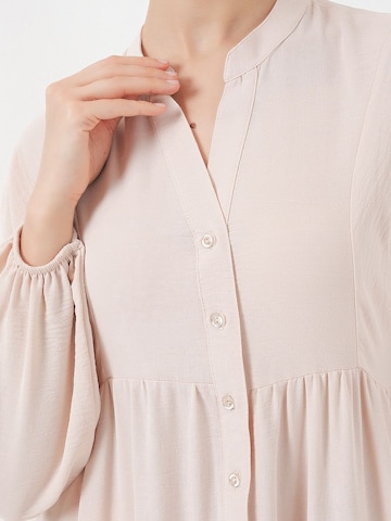 Bigdart Dress in Beige