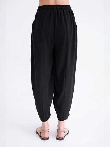 Tapered Pantaloni di MixRay in nero