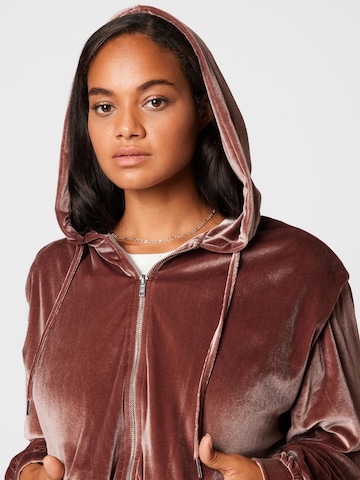 Veste de survêtement 'Meike' Guido Maria Kretschmer Curvy en marron