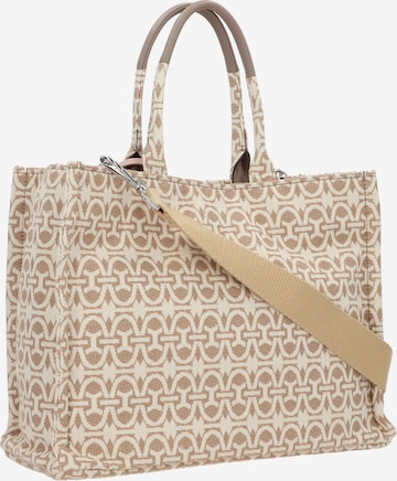 Coccinelle Handtasche 'Never Without' in Beige