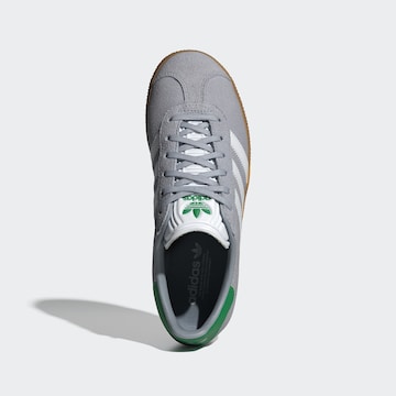 Baskets 'Gazelle' ADIDAS ORIGINALS en gris