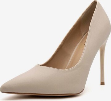 CRISTIN Pumps in Beige: front