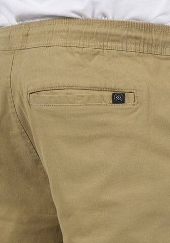 !Solid Regular Chinoshorts 'HENK' in Beige